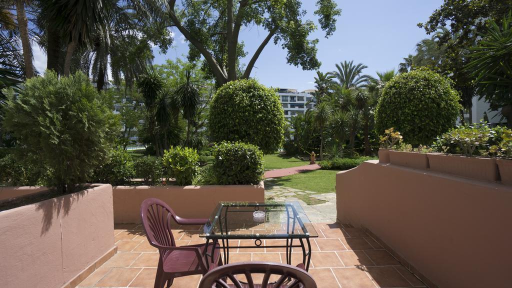Club Jardines Del Puerto Apartment Marbella Bagian luar foto