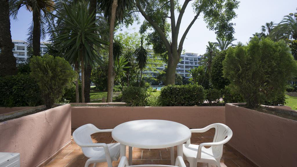 Club Jardines Del Puerto Apartment Marbella Bagian luar foto
