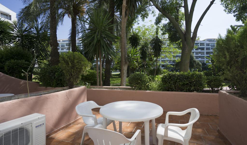 Club Jardines Del Puerto Apartment Marbella Bagian luar foto